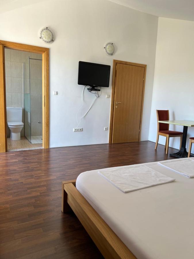 Studio Apartman سيساريكا المظهر الخارجي الصورة