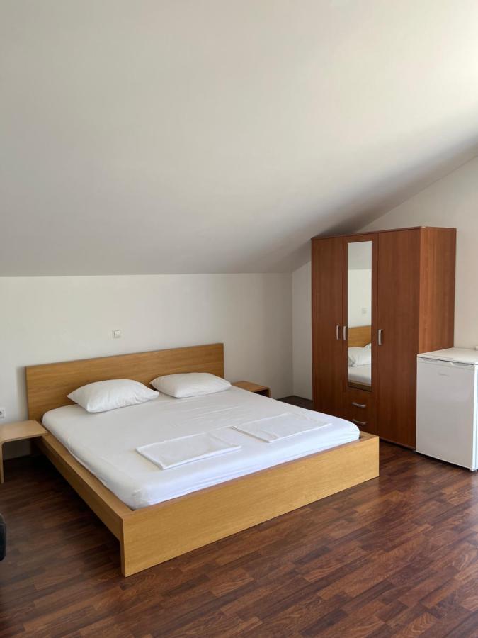 Studio Apartman سيساريكا المظهر الخارجي الصورة